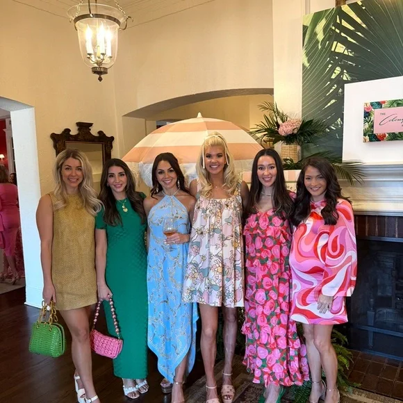 Floral Sleeveless Dress in Pink and Green - Picture 3 of 3